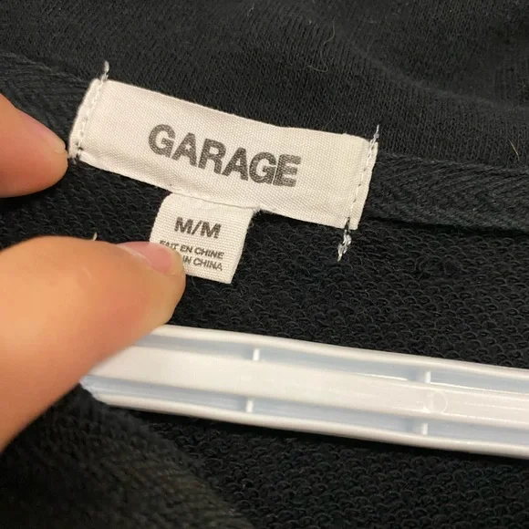 Garage zip up - Picture 4 of 5